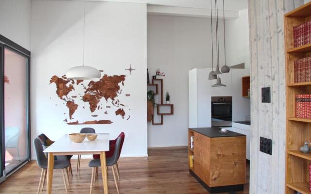 3,5 Zimmer Dachwohnung: Modern, komfortabel, zentral, mit Bergsicht