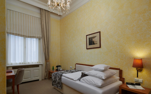 Ventana Hotel Prague