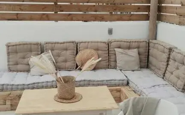 Lorenzo's Bed & Surf Apartment