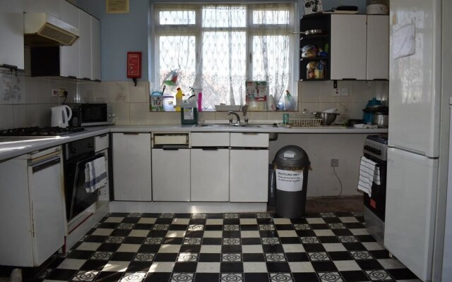 Racecourse Guest House
