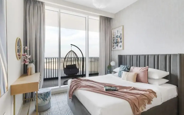 Luxury 2BR at Harbour Gate