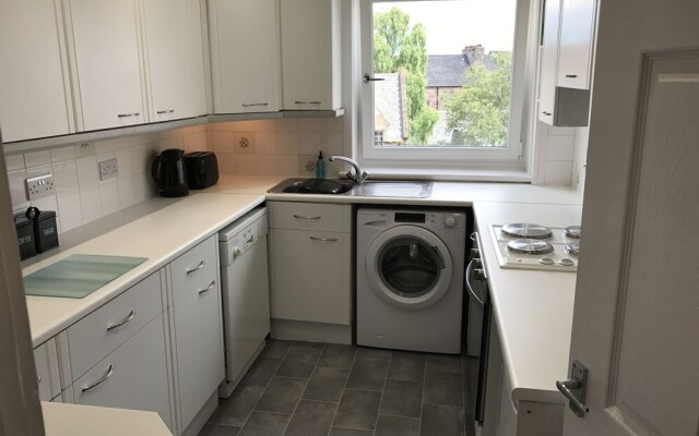 Chessels Court Apartment