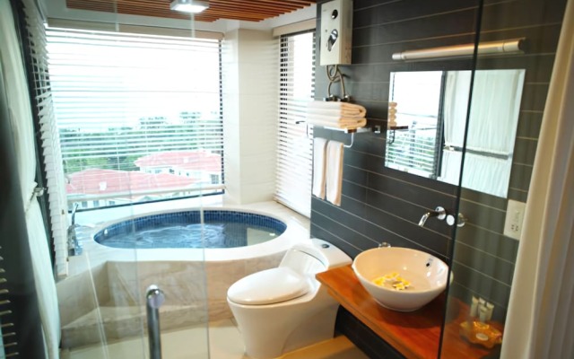 Heaven 18 Degrees Blue Holiday Apartments