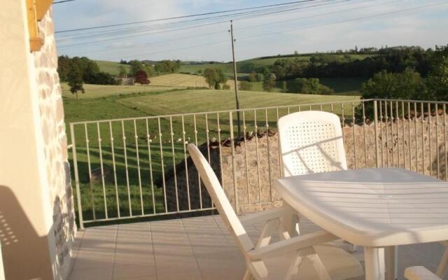 Gîte Chirassimont, 7 pièces, 14 personnes - FR-1-496-65