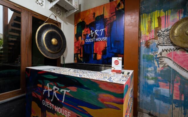 Art Guest House Syariah by OYO Rooms