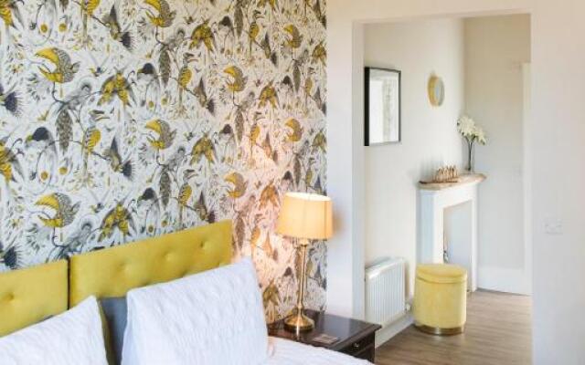 The Merryburn - Rooms and Courtyard Studios