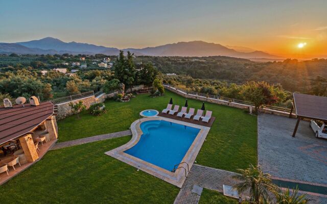 Villa With 10 Bedrooms in Kaloniktis-rethymno, With Wonderful sea View