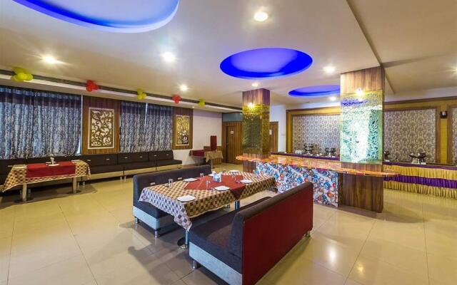 OYO 13414 Hotel Ambrosia