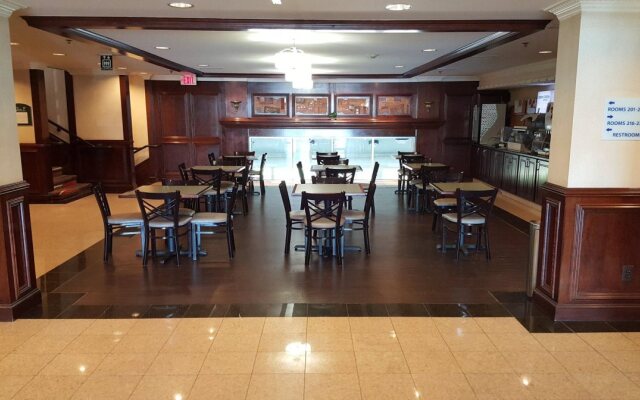 Holiday Inn Express Hotel & Suites Waterford by IHG