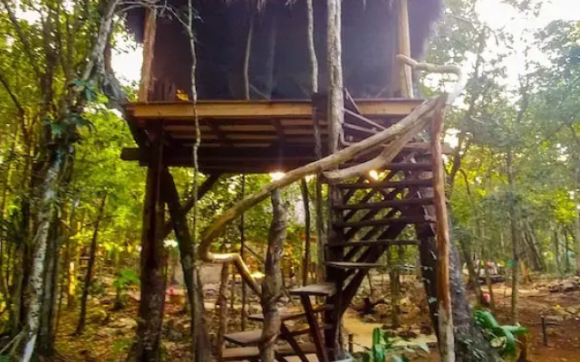 Casa Aztlan