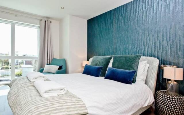 Fistral Two Bed Apartment in Pentire