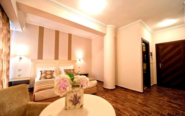 Enastron View Hotel
