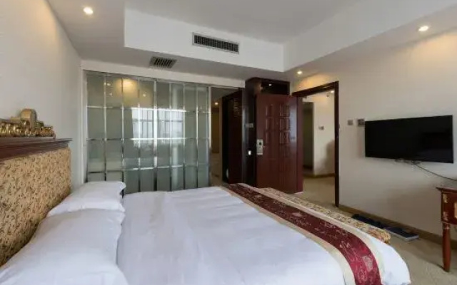 Huang Longshun Hotel