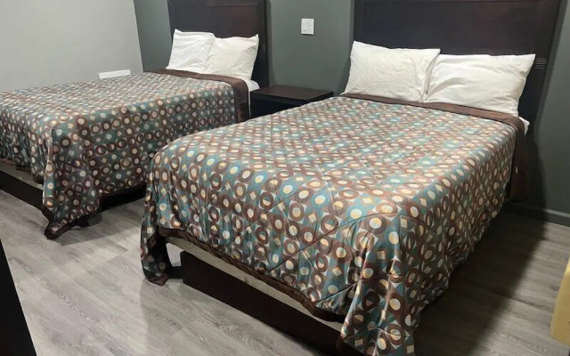 Red Carpet Inn