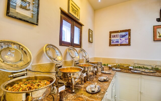 Tembo House Hotel