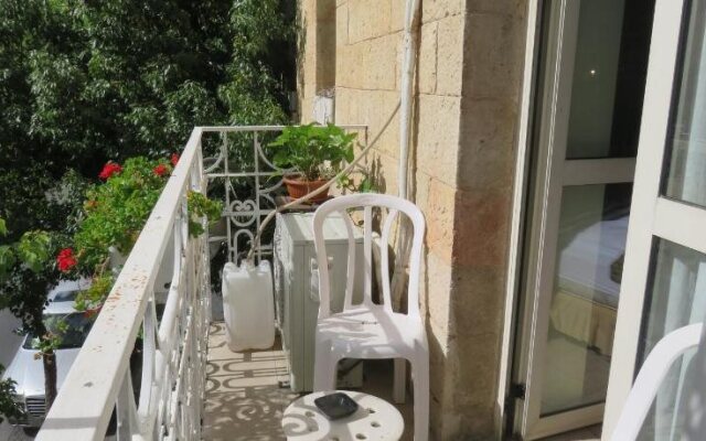 Alon Hotel