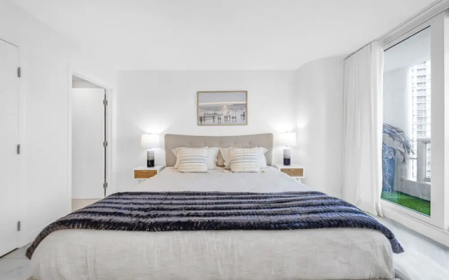 Serene and Modern Apartment Centrally Located