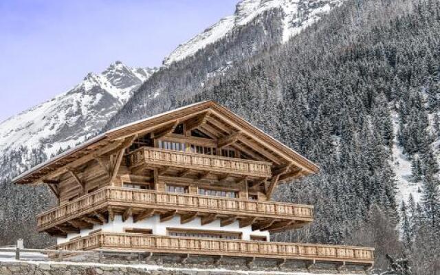 Grand Chalet