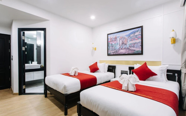 The Experience Walking Street Chiang Mai