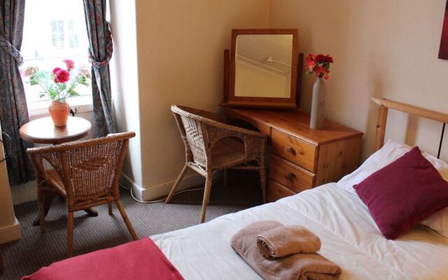 The Avenue Restaurant at The Victoria Inn