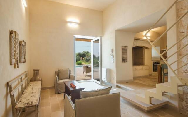 TD Casa Lul Panoramic Pool Over Mediterranean Scrub