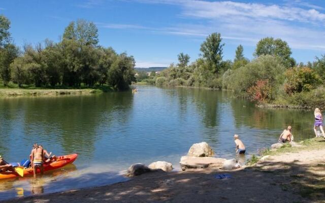 Camping Les Pêcheurs