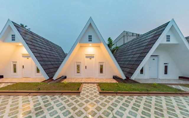 RedDoorz Syariah Plus Near Sukabumi Station — 2-star hotel in Sukabumi