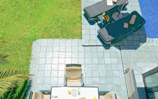 Sunshine Villas