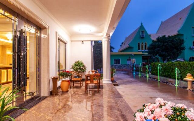 Deluxe Villa Boutique Hostel