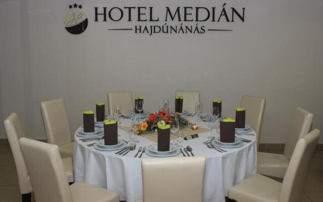 Hotel Median Hajdúnánás