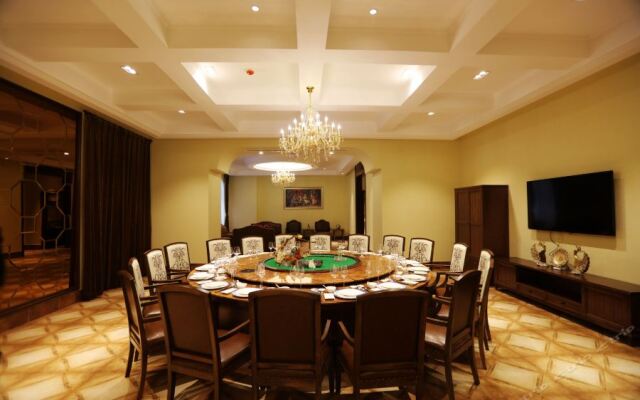 Rezen Hotel Wanda Plaza Tianwei Art Hotel