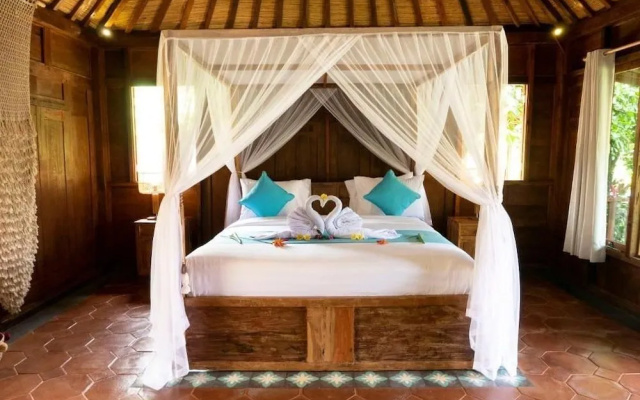 Kubu Kangin Resort