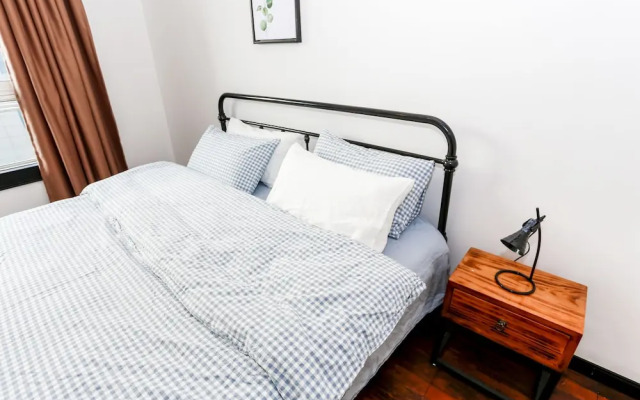 GoNative Downtown Apartment Tianzifang