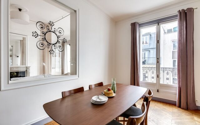 Sweet Inn Apartments- Champs Elysés (Various addresses)