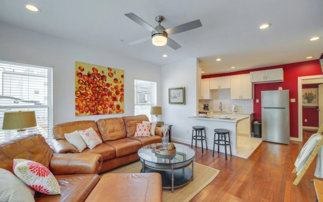 Pet-friendly Houston Apartment: 1 Mi to Downtown!