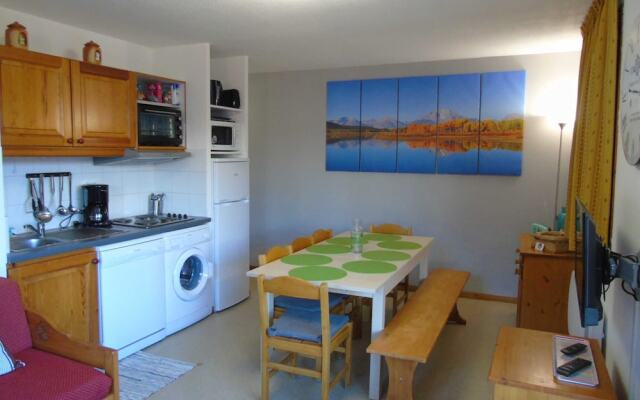 Lou Services Apartment J21 LSI 001