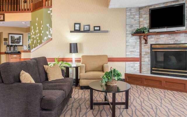 Sleep Inn & Suites - Airport