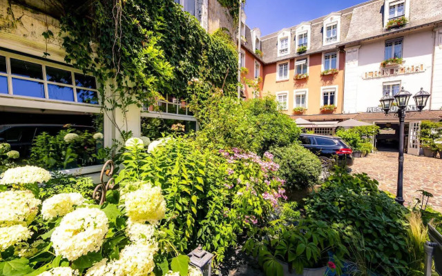 Hotel Le Lion d'Or et restaurant la Table du Lion