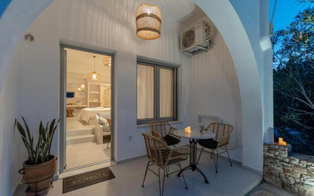 Adama's Suites