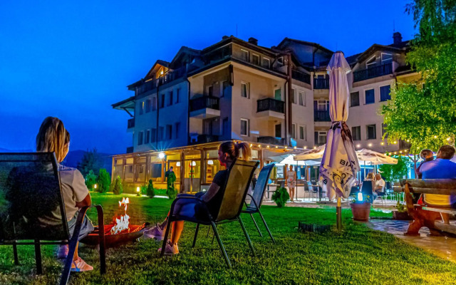 Seven Seasons Hotel