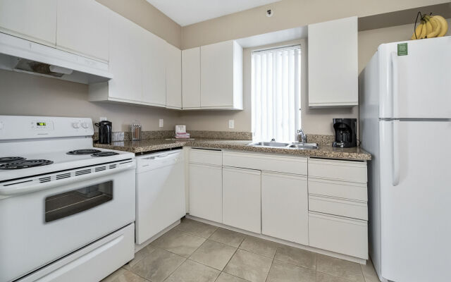 Rosellen Suites At Stanley Park