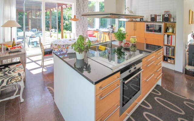 Awesome Home in Båstad With Wifi and 4 Bedrooms