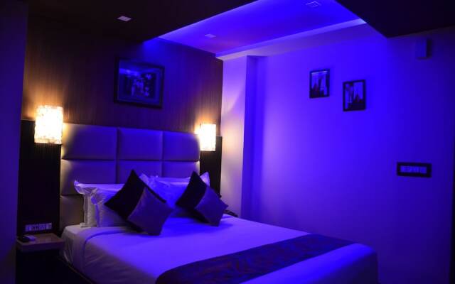 Dolphin Chocolate Inn