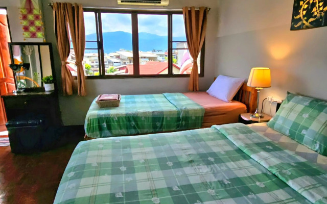 Bed and Terrace Guesthouse Chiang Mai