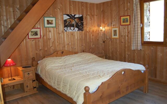 Beautiful Chalet in Champagny-en-vanoise With Sauna