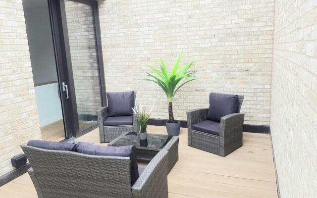 LT Greenwich 3 Bed Townhouse