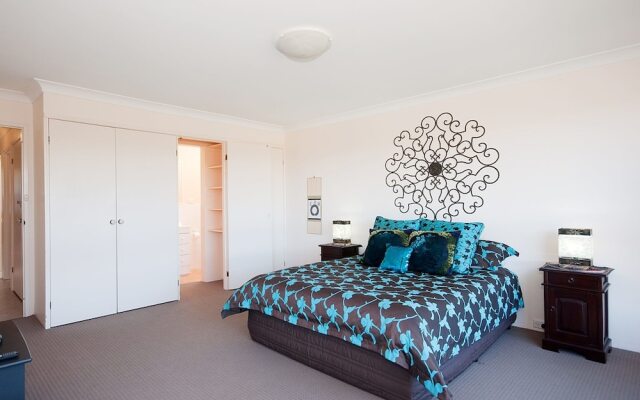 The Dunes, Unit 17/38 Marine Drive