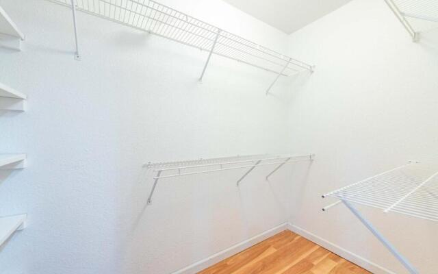 Spacious 4 bedroom 3.5 bathroom residential property