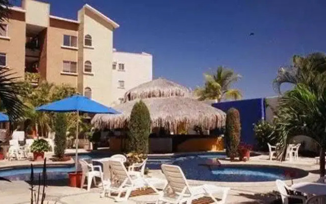 Villa La Paloma Suites