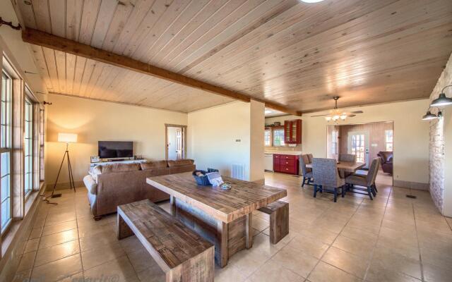 Pecan Farm Haus in Fredericksburg